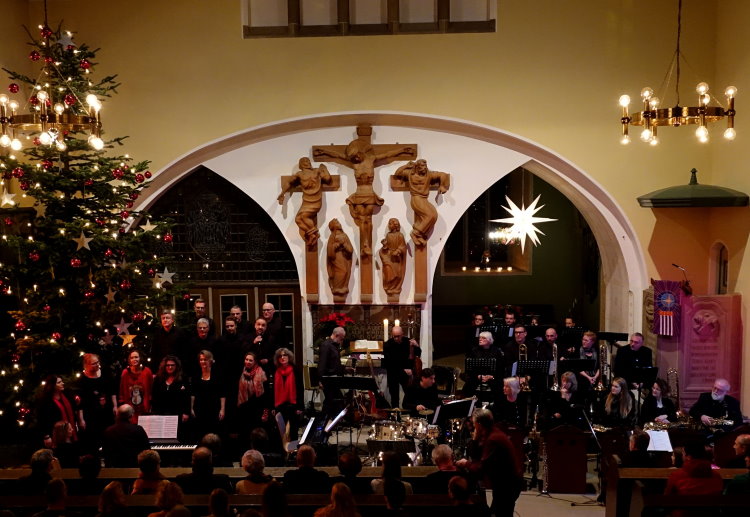 Swinging Christmas mit der Combination Big Band in Leingarten